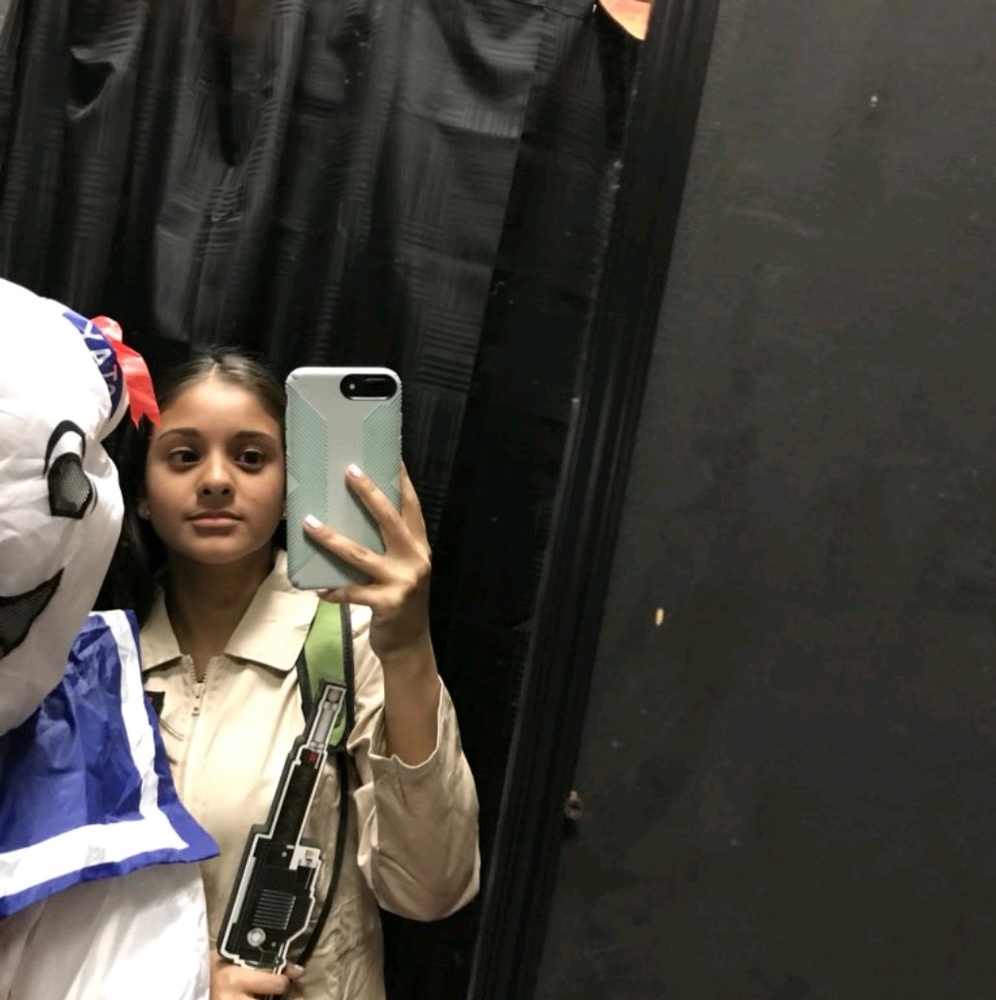 Meet your Posher, Briana